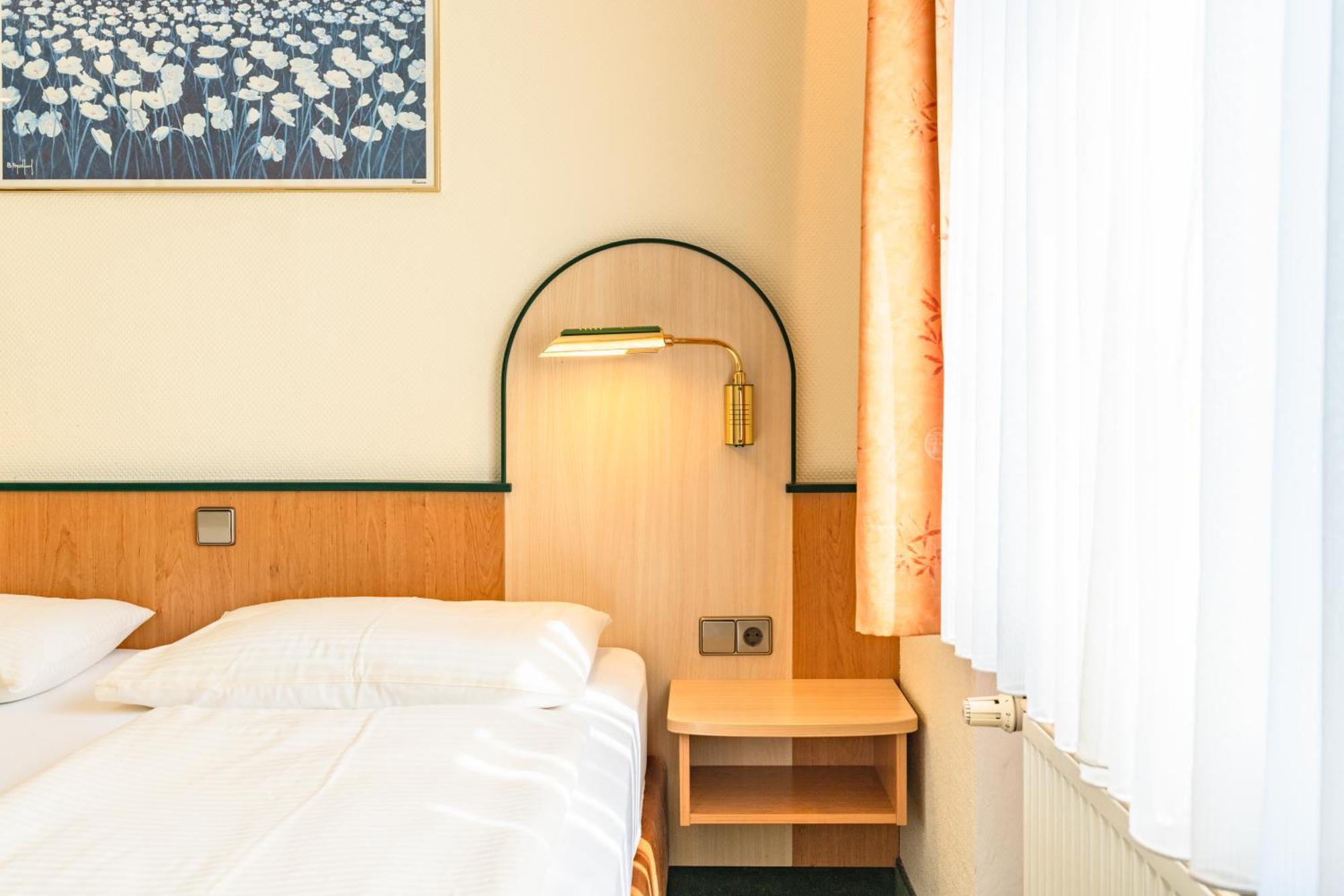 Parkhotel Crombach Hotel 3*